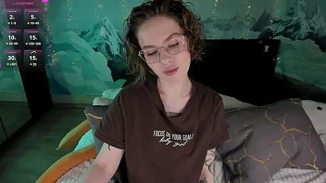 Snapshot of Natural_pussy chatting on 01-19-25, 05:58 Natural pussy online show from 01-19-25, 05:58