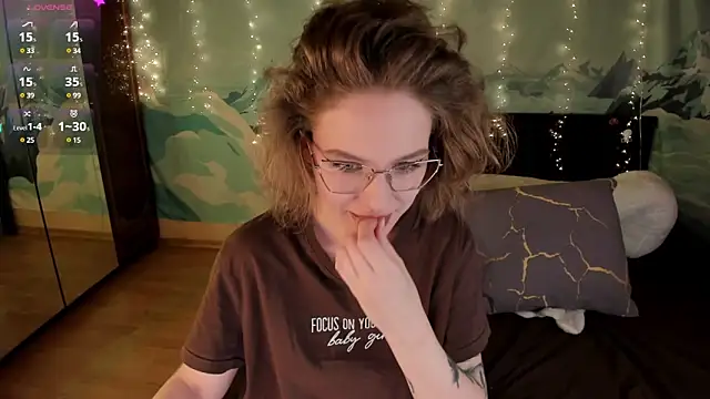 Snapshot of Natural_pussy chatting on 01-22-25, 05:49 Natural pussy online show from 01-22-25, 05:49