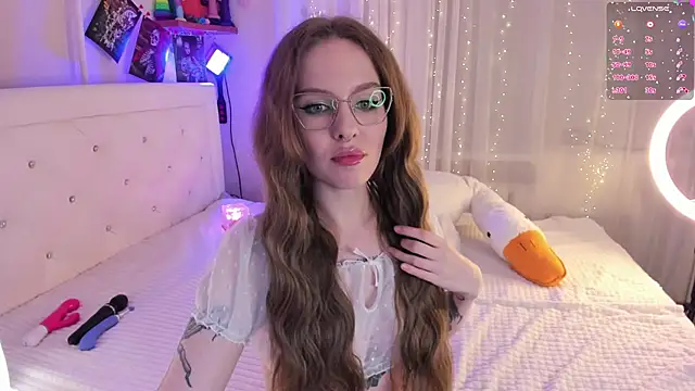 Snapshot of Natural_pussy chatting on 03-12-25, 03:40 Natural pussy online show from 03-12-25, 03:40