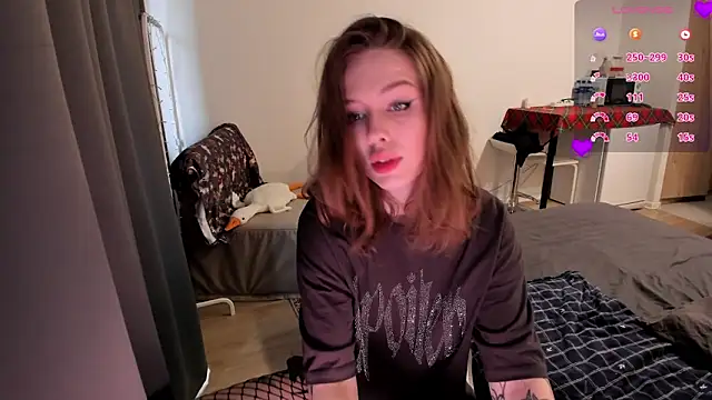 Snapshot of Natural_pussy chatting on 04-14-26, 07:47 Natural pussy online show from 04-14-26, 07:47