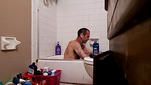 Snapshot of blairfrancis chatting on 10-06-25, 02:03 blairfrancis online show from 10-06-25, 02:03