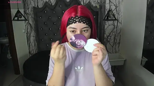 larissa01  online show from 03-09-25, 03:01