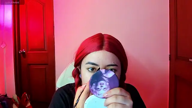 larissa01  online show from 03-21-25, 02:50