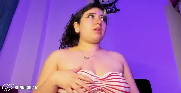 Snapshot of larissa01_ chatting on 03-23-26, 09:19 larissa01 online show from 03-23-26, 09:19