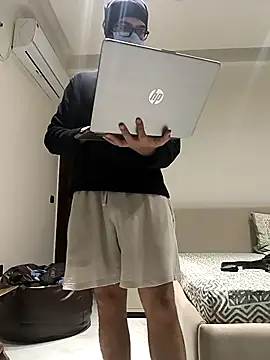 DelhiDick69 online show from 08-06-26, 05:26