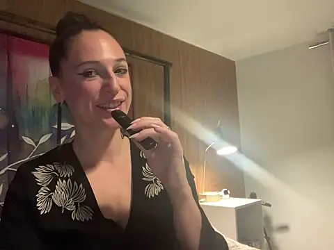 Snapshot of Audrey_hotty chatting on 03-20-25, 11:12 Audrey hotty online show from 03-20-25, 11:12