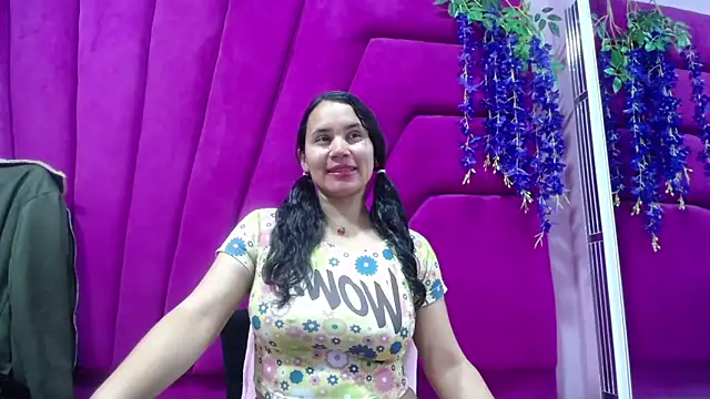 Saylor Lee22 online show from 10-05-25, 04:00