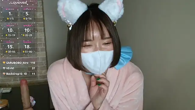 sara  xx  love online show from 12-10-24, 04:13