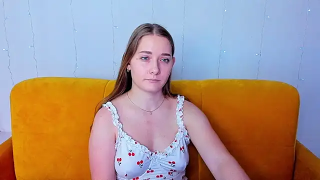 Snapshot of AlinaVice chatting on 01-05-25, 07:28 AlinaVice online show from 01-05-25, 07:28