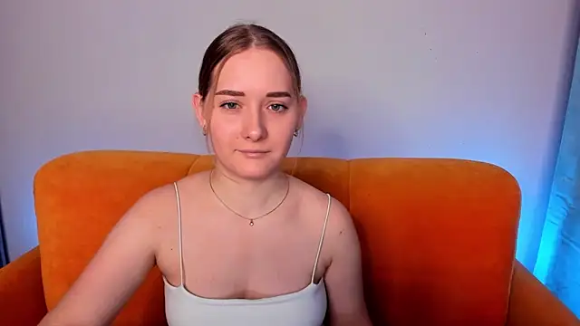 Snapshot of AlinaVice chatting on 02-03-25, 04:14 AlinaVice online show from 02-03-25, 04:14