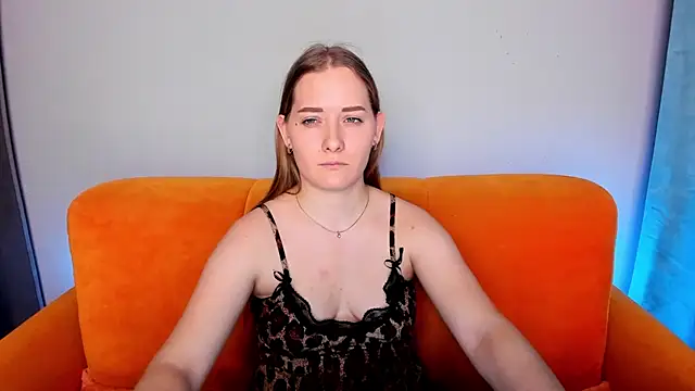 Snapshot of AlinaVice chatting on 02-06-25, 07:35 AlinaVice online show from 02-06-25, 07:35