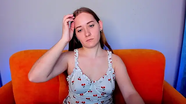 Snapshot of AlinaVice chatting on 02-13-25, 07:13 AlinaVice online show from 02-13-25, 07:13