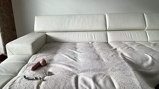 Snapshot of sexyLolia11 chatting on 10-01-25, 10:54 sexyLolia11 online show from 10-01-25, 10:54