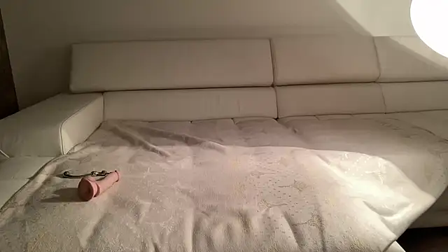 Snapshot of sexyLolia11 chatting on 10-06-25, 11:13 sexyLolia11 online show from 10-06-25, 11:13