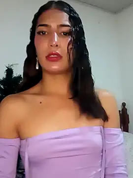 Lanna hott  online show from 12-22-24, 01:12