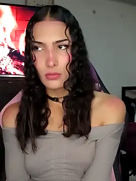 Lanna hott  online show from 10-18-25, 11:16