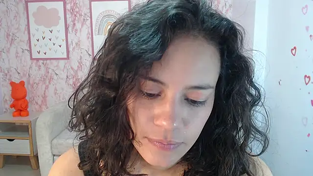 Snapshot of Tyna_ch chatting on 02-28-25, 04:31 Tyna ch online show from 02-28-25, 04:31