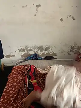 Snapshot of bad-boy-2002 chatting on 01-11-25, 09:36 bad-boy-2002 online show from 01-11-25, 09:36