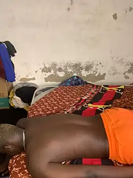 Snapshot of bad-boy-2002 chatting on 01-29-25, 05:02 bad-boy-2002 online show from 01-29-25, 05:02