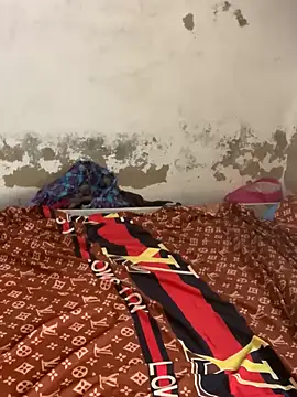 Snapshot of bad-boy-2002 chatting on 01-31-25, 10:52 bad-boy-2002 online show from 01-31-25, 10:52