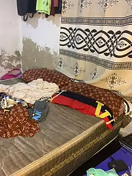 Snapshot of bad-boy-2002 chatting on 02-04-25, 12:51 bad-boy-2002 online show from 02-04-25, 12:51