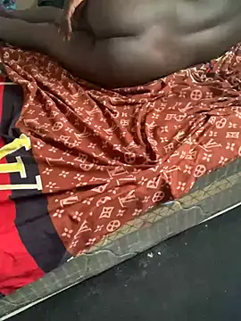 Snapshot of bad-boy-2002 chatting on 02-15-25, 02:00 bad-boy-2002 online show from 02-15-25, 02:00