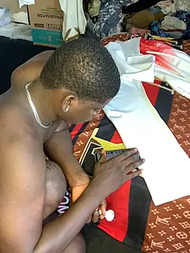 Snapshot of bad-boy-2002 chatting on 02-28-25, 12:20 bad-boy-2002 online show from 02-28-25, 12:20