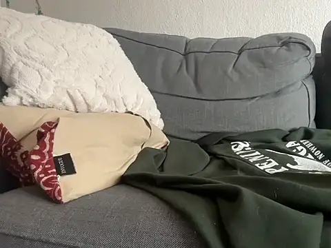 shanepuck33 online show from 03-09-25, 04:11