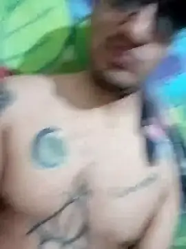 Snapshot of ale3J4a chatting on 03-15-26, 01:33 ale3J4a online show from 03-15-26, 01:33