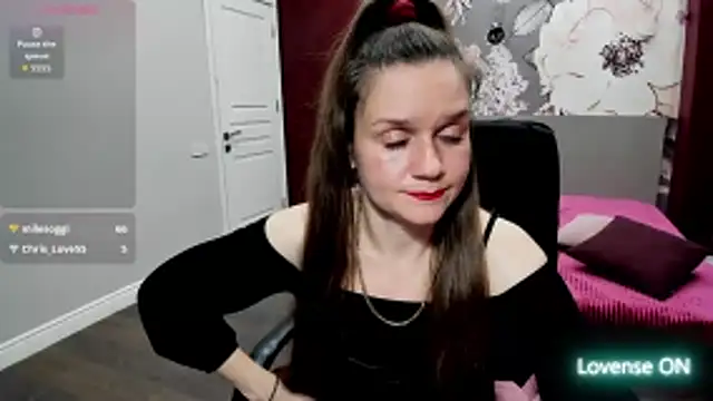 Snapshot of AriaGray chatting on 02-13-26, 04:19 AriaGray online show from 02-13-26, 04:19