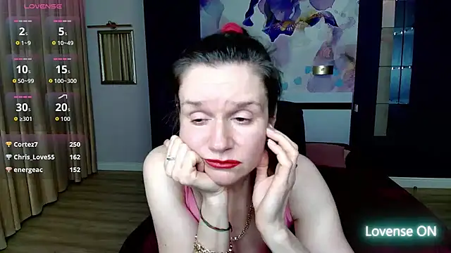 Snapshot of AriaGray chatting on 03-17-26, 01:43 AriaGray online show from 03-17-26, 01:43