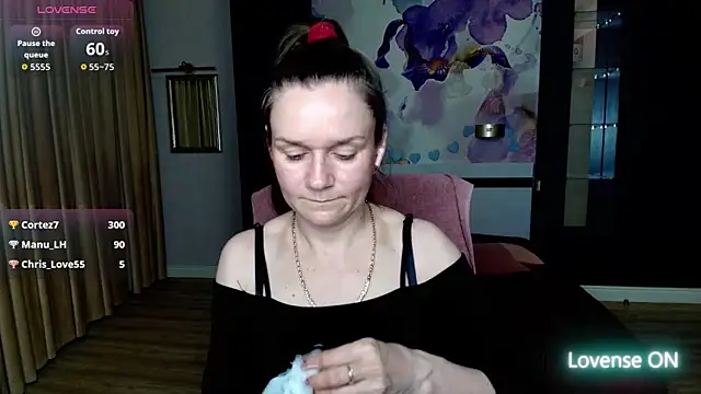 AriaGray online show from 04-29-26, 08:04