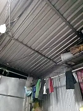 Snapshot of VyOanh2K chatting on 02-12-25, 01:27 VyOanh2K online show from 02-12-25, 01:27