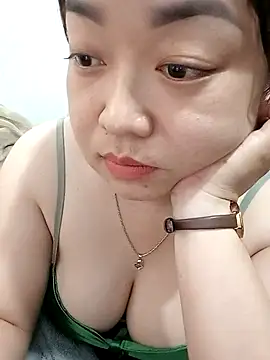 Snapshot of VyOanh2K chatting on 02-16-25, 08:32 VyOanh2K online show from 02-16-25, 08:32