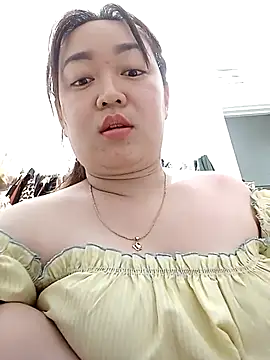 Snapshot of VyOanh2K chatting on 02-20-25, 01:30 VyOanh2K online show from 02-20-25, 01:30