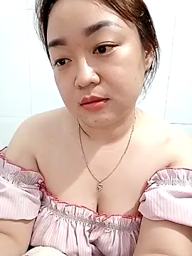 Snapshot of VyOanh2K chatting on 02-24-25, 04:26 VyOanh2K online show from 02-24-25, 04:26