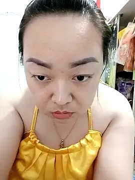 Snapshot of VyOanh2K chatting on 03-01-25, 11:06 VyOanh2K online show from 03-01-25, 11:06