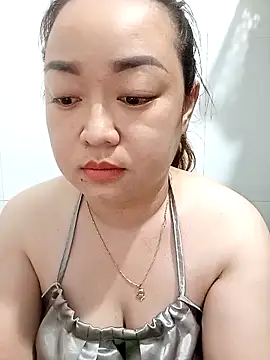 Snapshot of VyOanh2K chatting on 03-07-25, 04:11 VyOanh2K online show from 03-07-25, 04:11