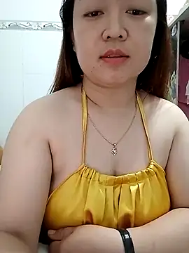 Snapshot of VyOanh2K chatting on 03-16-25, 05:28 VyOanh2K online show from 03-16-25, 05:28