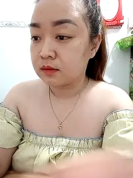 Snapshot of VyOanh2K chatting on 03-19-25, 01:18 VyOanh2K online show from 03-19-25, 01:18