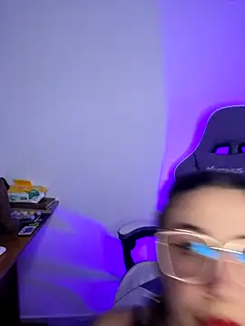 Snapshot of Aria_Bennett21 chatting on 03-13-26, 04:41 Aria Bennett21 online show from 03-13-26, 04:41