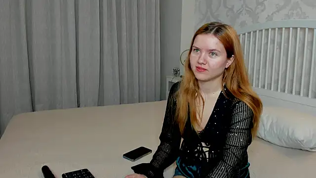 Eva  Lewis online show from 05-02-26, 03:44