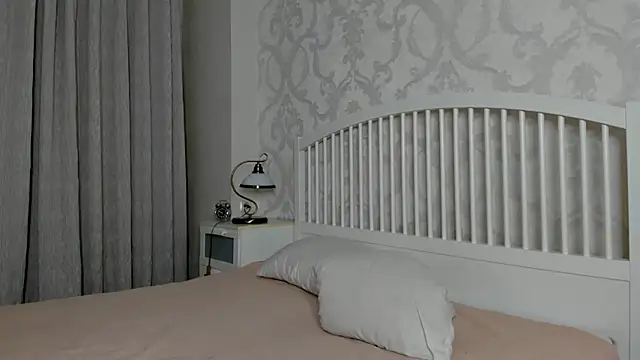 Eva  Lewis online show from 05-02-26, 03:50