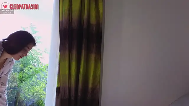 Snapshot of Cleopatra3101 chatting on 10-09-25, 09:29 Cleopatra3101 online show from 10-09-25, 09:29