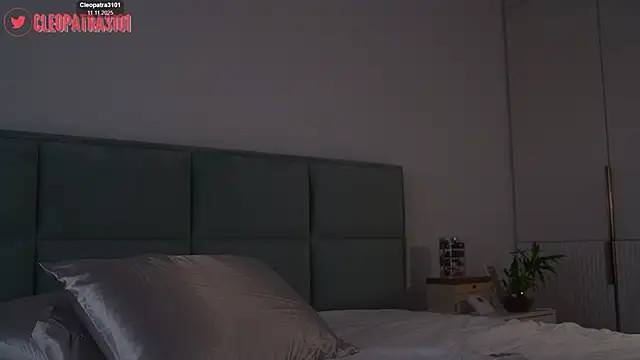 Cleopatra3101 online show from 11-11-25, 10:59