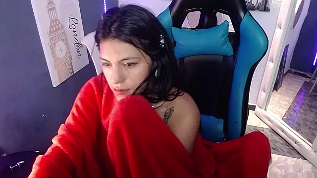 Snapshot of MartinaFonse chatting on 01-28-25, 10:34 MartinaFonse online show from 01-28-25, 10:34