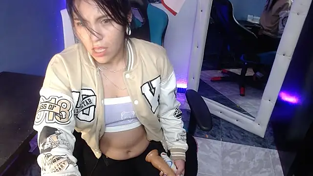 Snapshot of MartinaFonse chatting on 03-06-25, 11:25 MartinaFonse online show from 03-06-25, 11:25