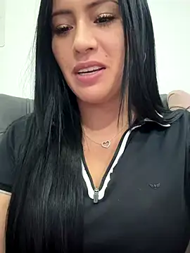 Snapshot of Sara_luna_ chatting on 12-15-25, 12:37 Sara luna online show from 12-15-25, 12:37
