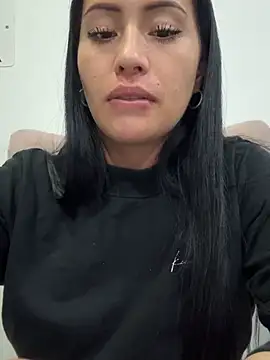 Snapshot of Sara_luna_ chatting on 02-14-26, 11:23 Sara luna online show from 02-14-26, 11:23
