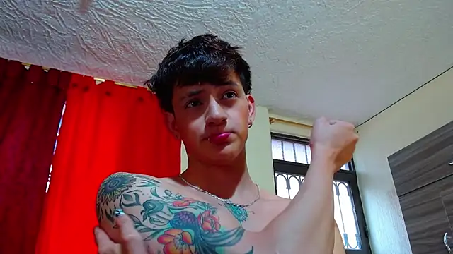 GabyThoms online show from 01-04-25, 07:13